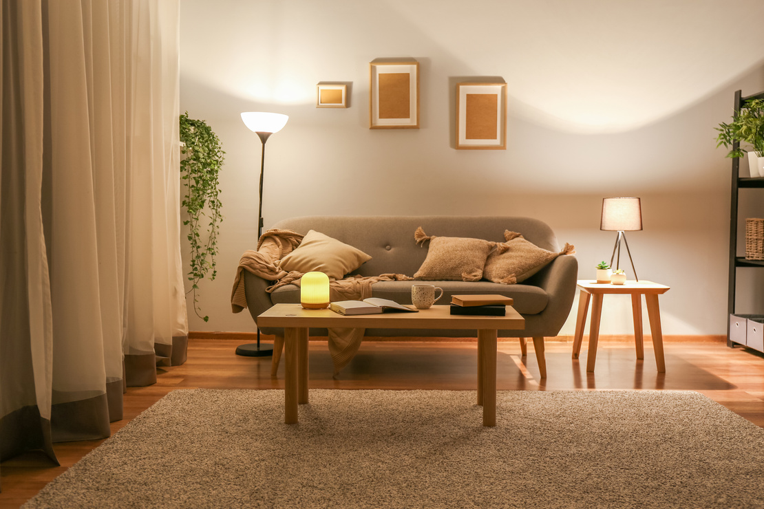 一人暮らしの部屋におすすめ 間接照明の選び方や配置ポイントを紹介 Aqレントマガジン