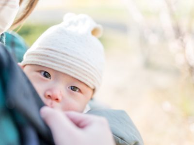 赤ちゃんとの外出におすすめな抱っこ紐の選び方と新生児期に安心して使える抱っこ紐の種類