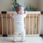 日本育児のベビーゲートのおすすめを固定・突っ張り式から置くだけタイプまで紹介